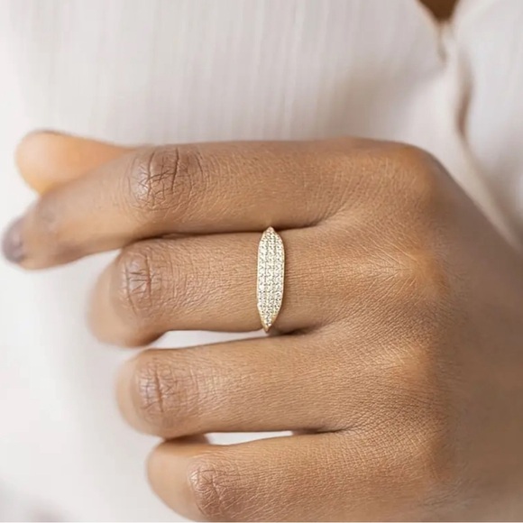 💫Brand New 14k Gold plated 925 Sterling Silver Stunning Ladies Ring. Size 7 - Picture 2 of 4